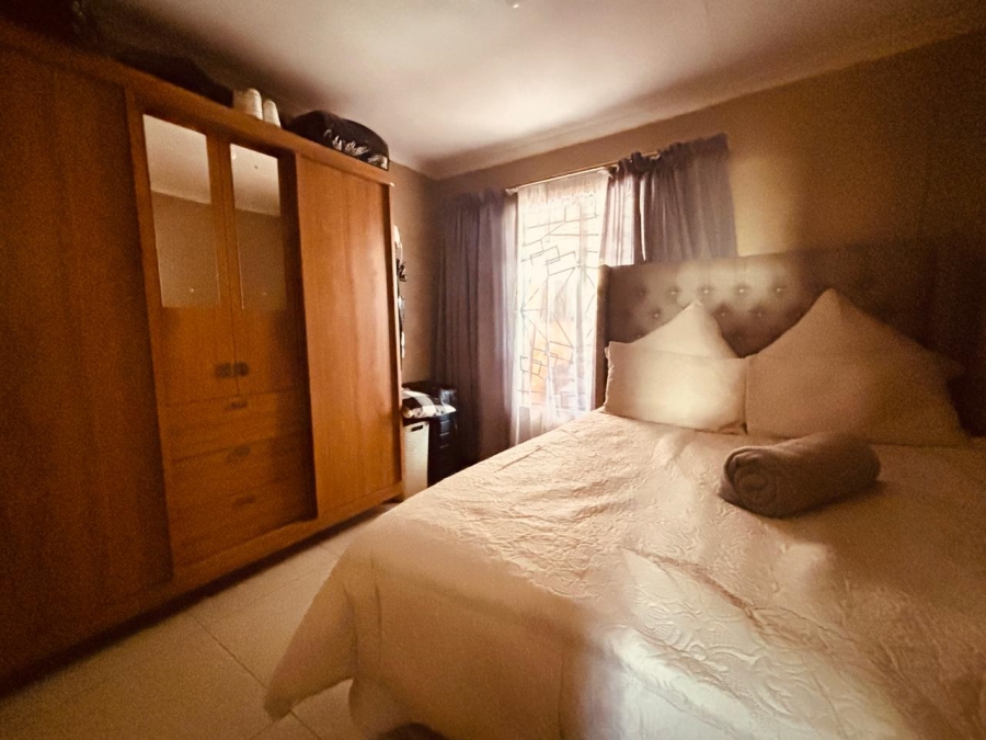 2 Bedroom Property for Sale in Sky City Gauteng