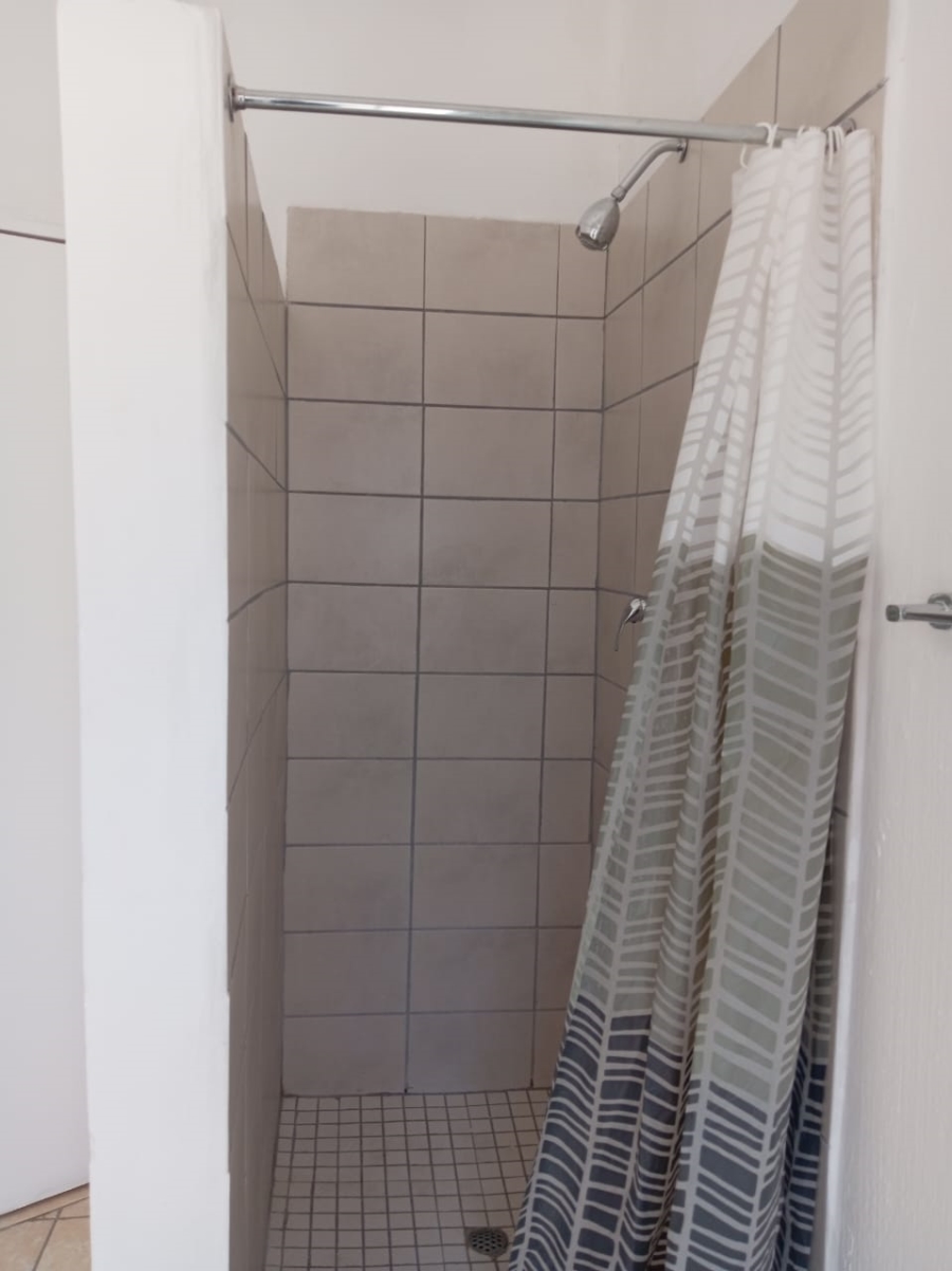 To Let 1 Bedroom Property for Rent in President Park Gauteng
