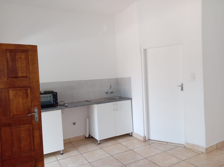 To Let 1 Bedroom Property for Rent in President Park Gauteng