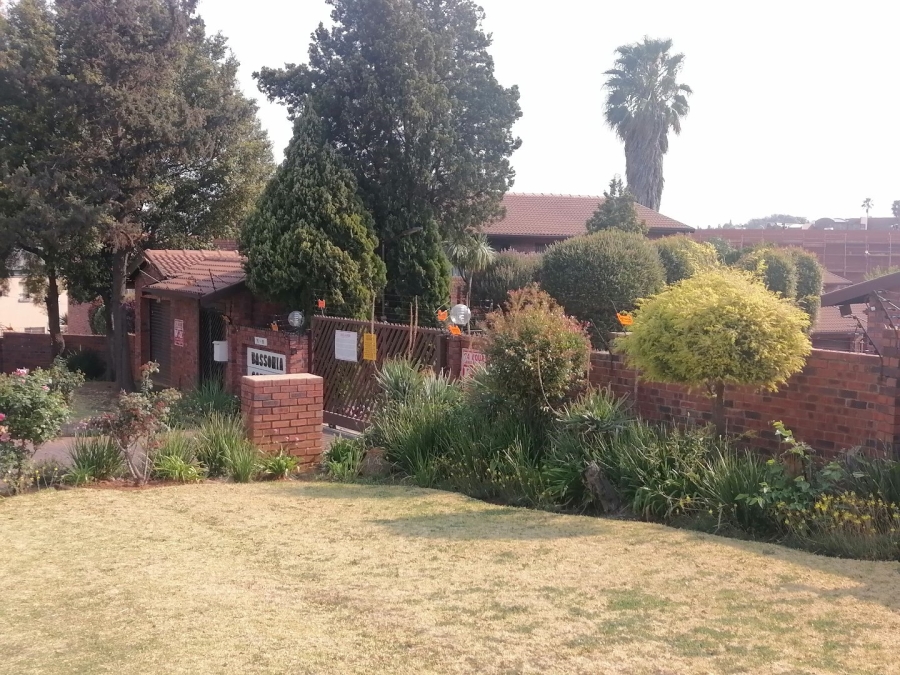 2 Bedroom Property for Sale in Bassonia Gauteng