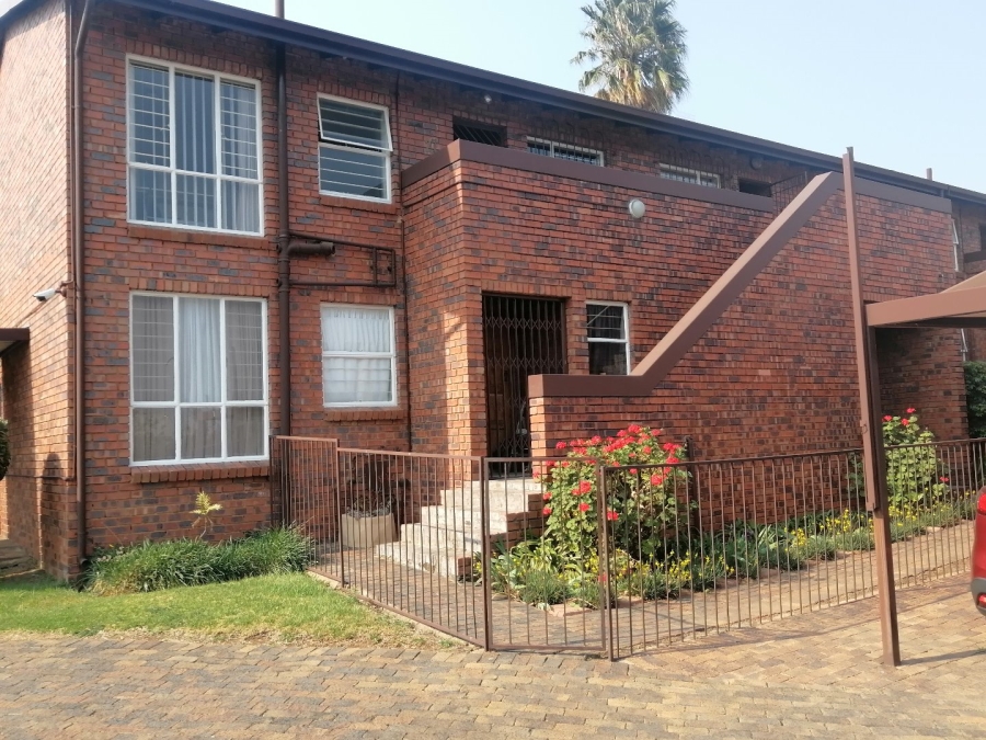 2 Bedroom Property for Sale in Bassonia Gauteng