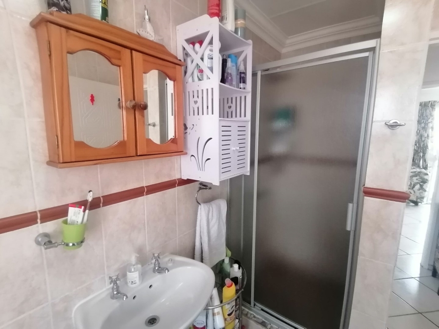 2 Bedroom Property for Sale in Bassonia Gauteng