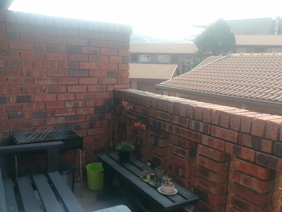 2 Bedroom Property for Sale in Bassonia Gauteng