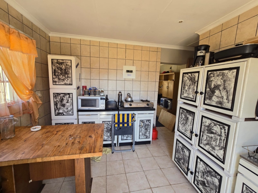 5 Bedroom Property for Sale in Persida Gauteng