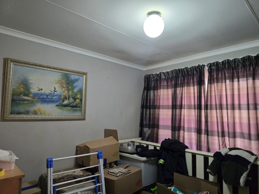 5 Bedroom Property for Sale in Persida Gauteng