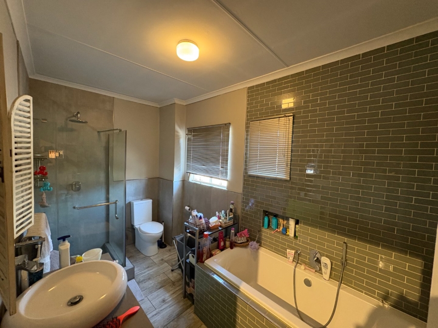 3 Bedroom Property for Sale in Wingate Park Gauteng