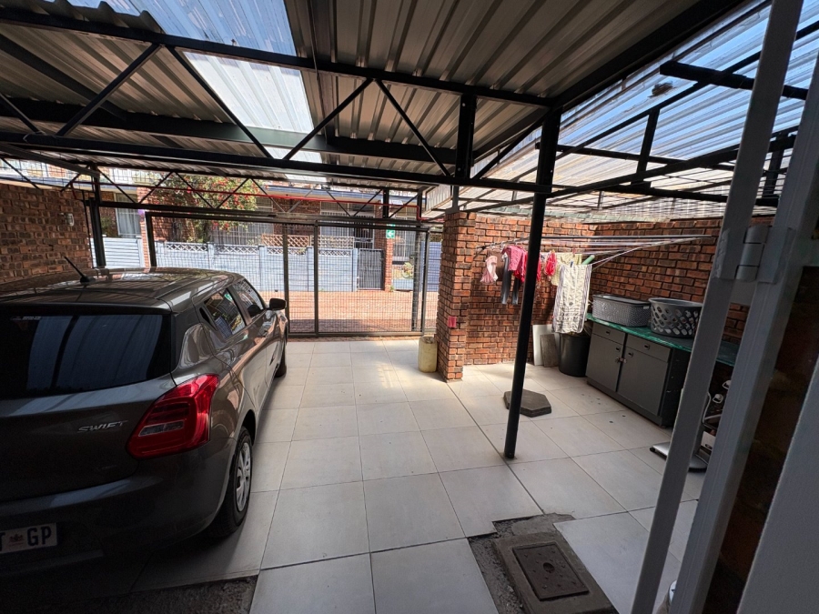 3 Bedroom Property for Sale in Wingate Park Gauteng
