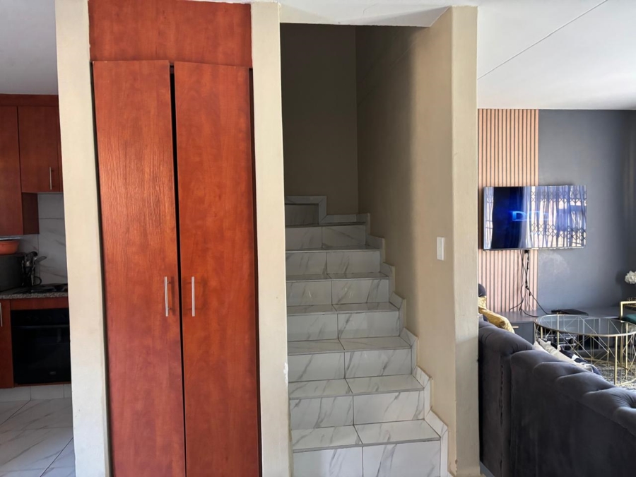 3 Bedroom Property for Sale in Annlin Gauteng