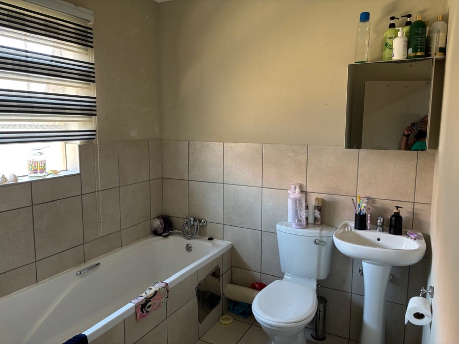 3 Bedroom Property for Sale in Annlin Gauteng