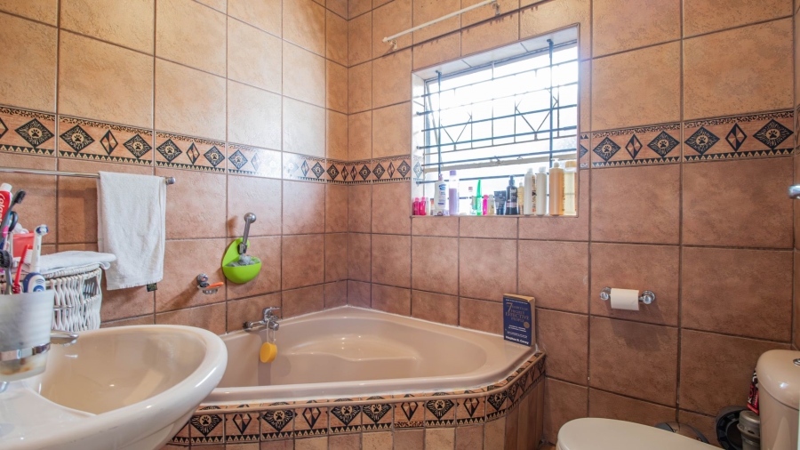 3 Bedroom Property for Sale in Eastleigh Gauteng