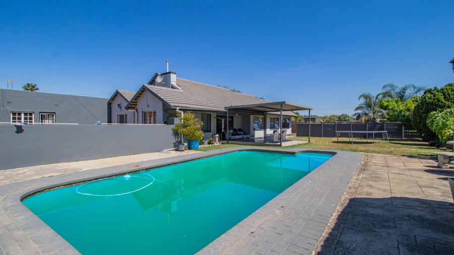 3 Bedroom Property for Sale in Eastleigh Gauteng