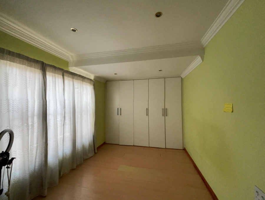 3 Bedroom Property for Sale in Meredale Gauteng