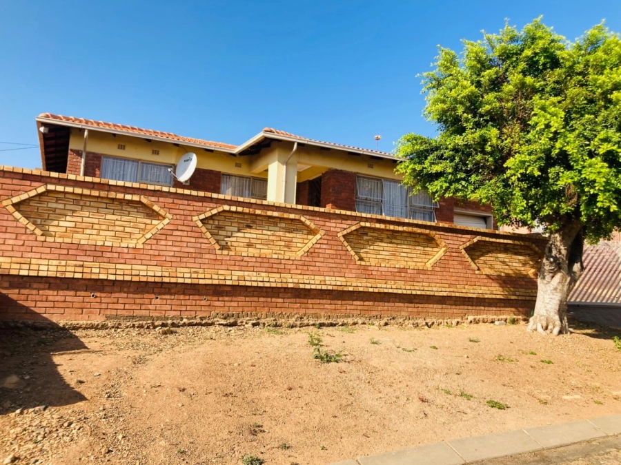 3 Bedroom Property for Sale in Soshanguve AA Gauteng