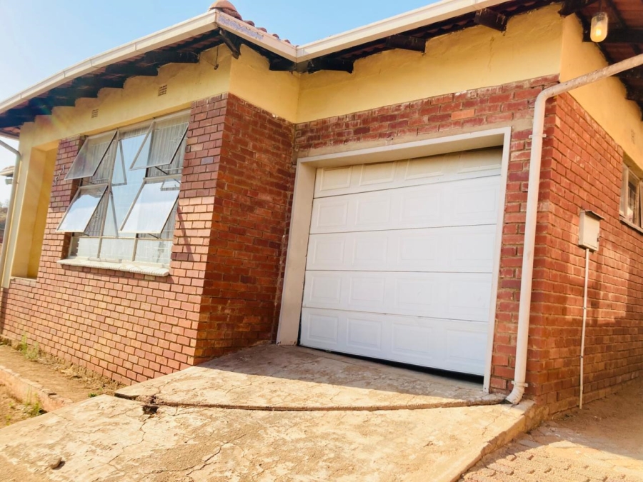 3 Bedroom Property for Sale in Soshanguve AA Gauteng