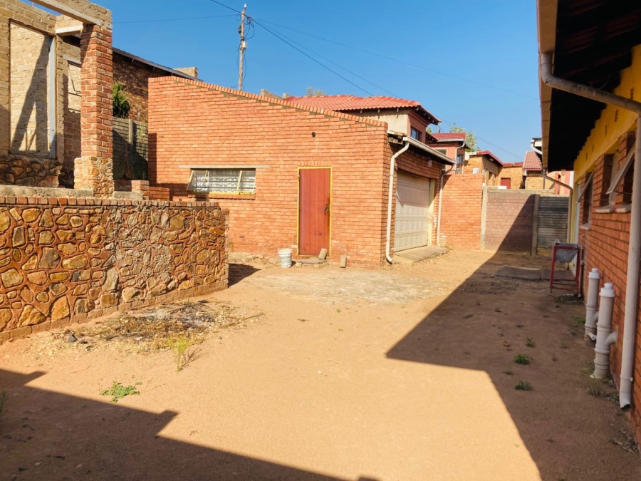 3 Bedroom Property for Sale in Soshanguve AA Gauteng