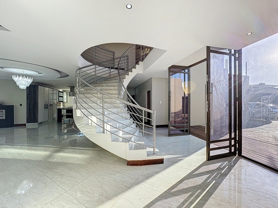 5 Bedroom Property for Sale in Lombardy Gauteng