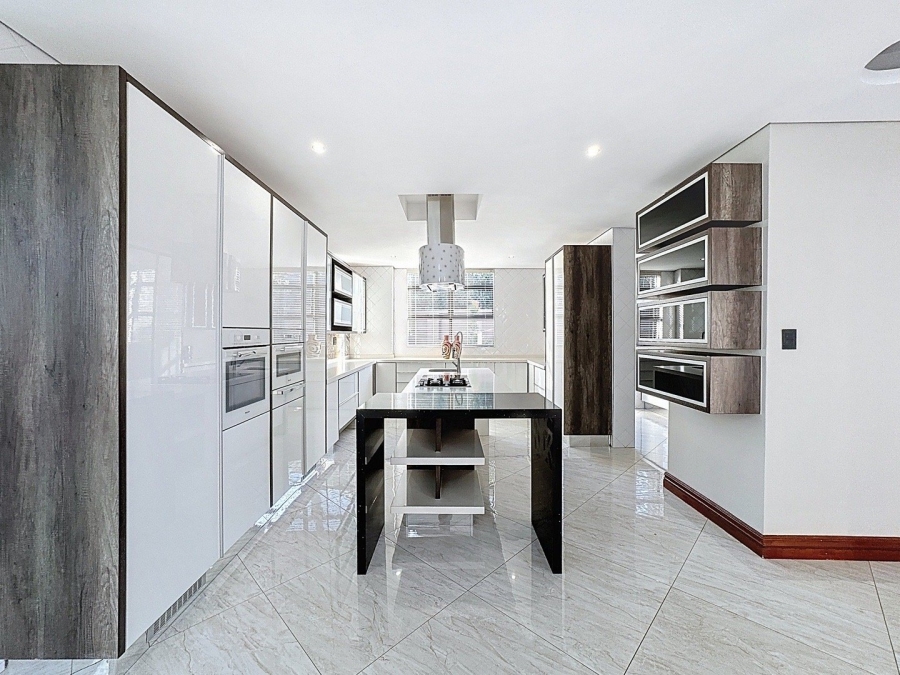 5 Bedroom Property for Sale in Lombardy Gauteng