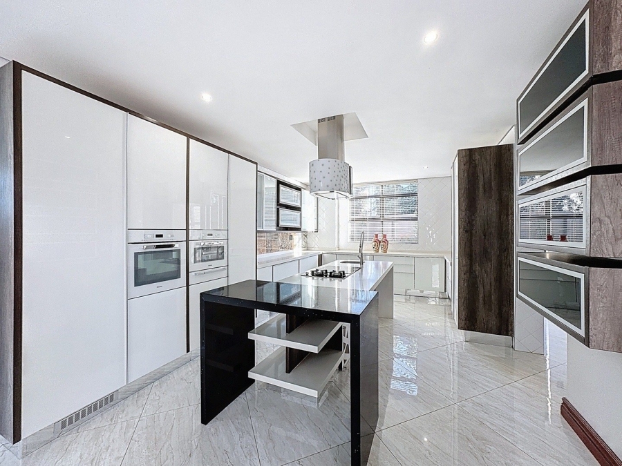 5 Bedroom Property for Sale in Lombardy Gauteng