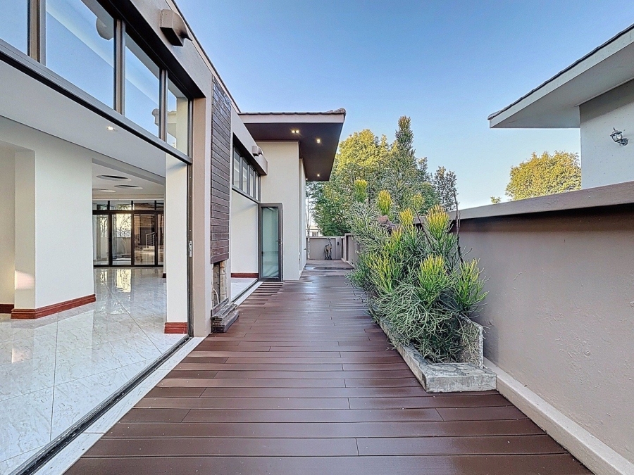 5 Bedroom Property for Sale in Lombardy Gauteng