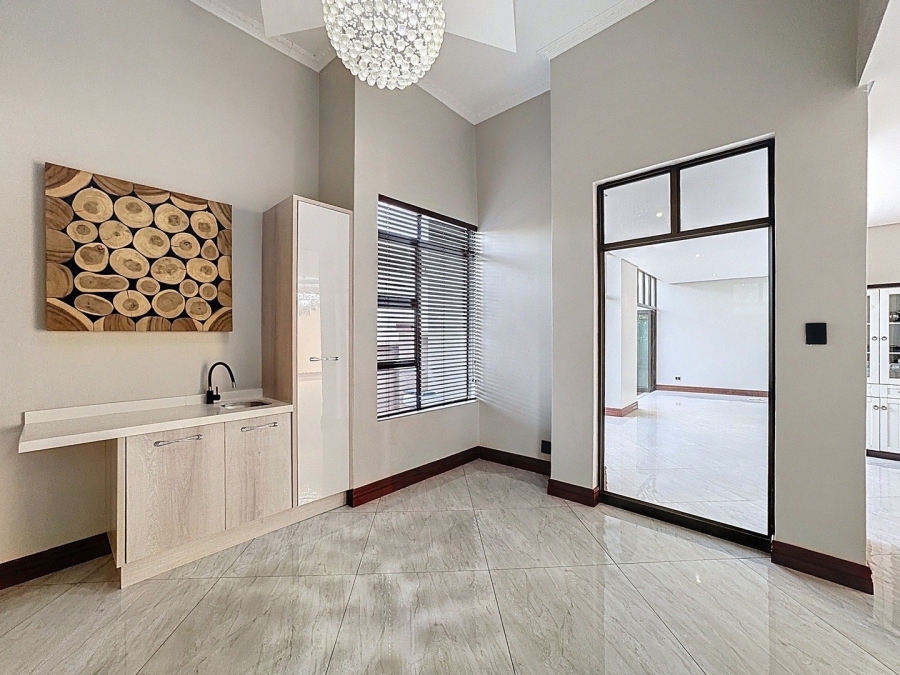 5 Bedroom Property for Sale in Lombardy Gauteng