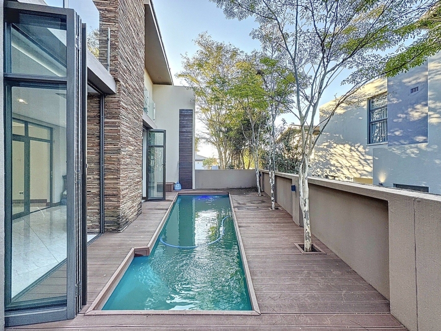5 Bedroom Property for Sale in Lombardy Gauteng