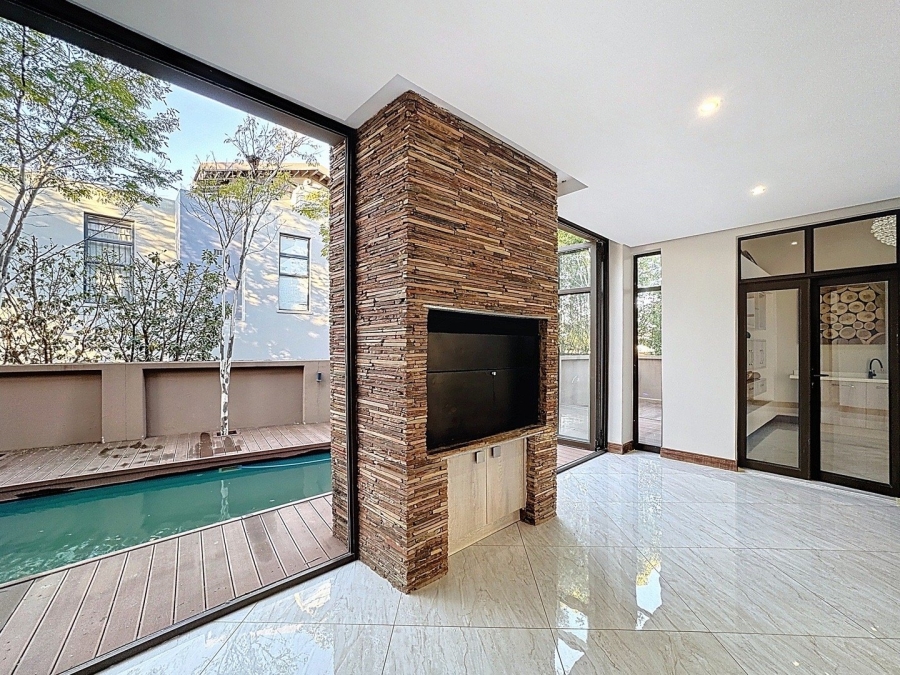 5 Bedroom Property for Sale in Lombardy Gauteng