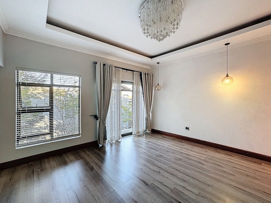 5 Bedroom Property for Sale in Lombardy Gauteng