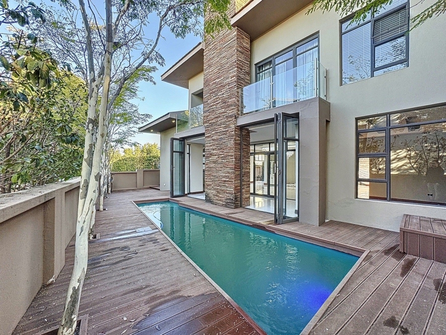5 Bedroom Property for Sale in Lombardy Gauteng