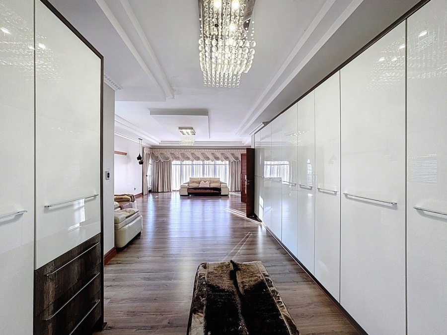 5 Bedroom Property for Sale in Lombardy Gauteng