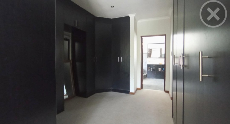 6 Bedroom Property for Sale in Midstream Estate Gauteng