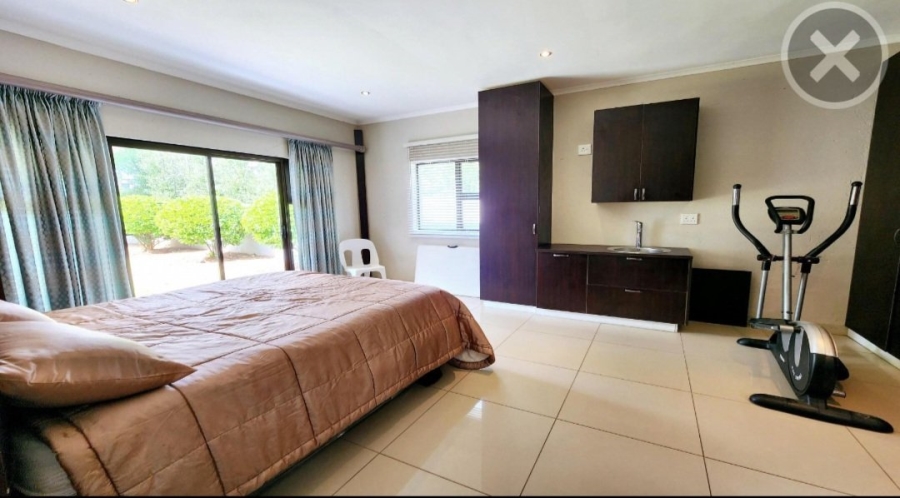 6 Bedroom Property for Sale in Midstream Estate Gauteng