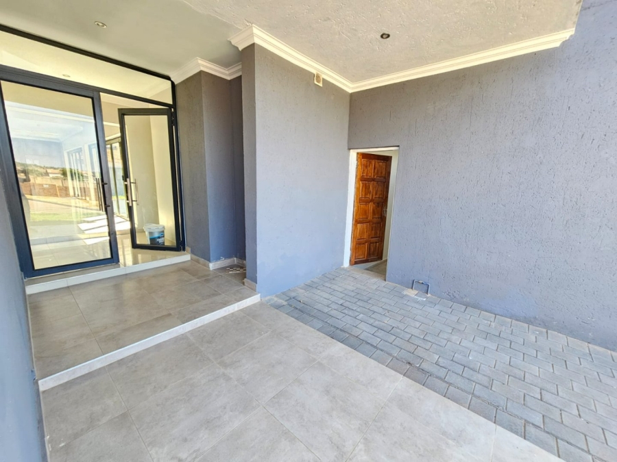 4 Bedroom Property for Sale in Eldo Village Estate Gauteng