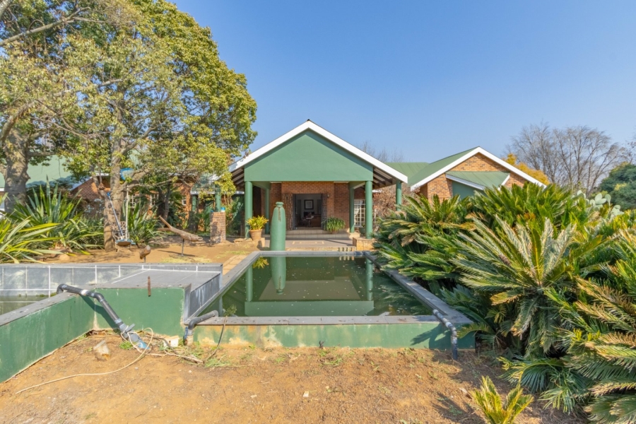 4 Bedroom Property for Sale in Norton Home Estate AH Gauteng