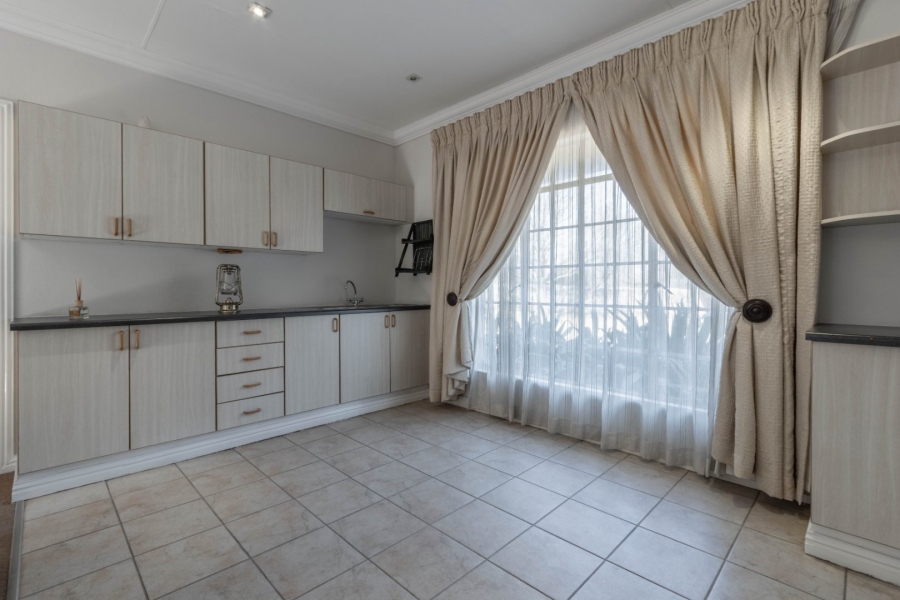 4 Bedroom Property for Sale in Norton Home Estate AH Gauteng