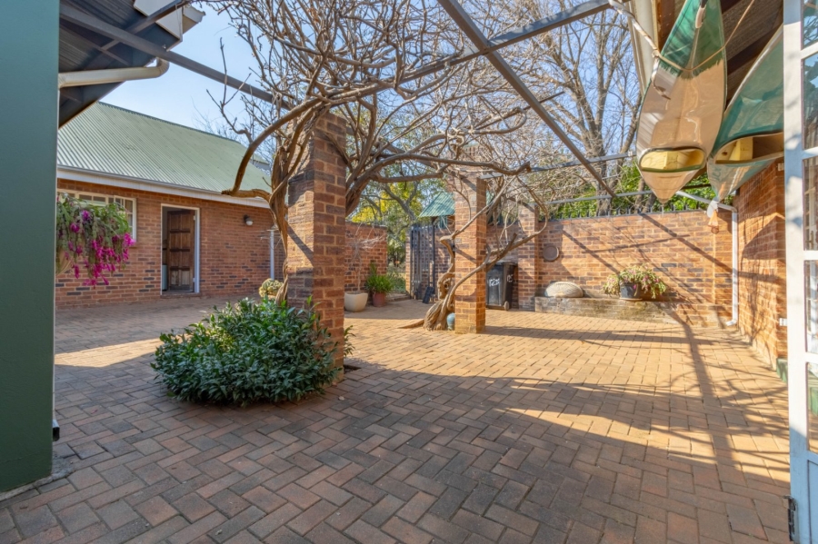 4 Bedroom Property for Sale in Norton Home Estate AH Gauteng