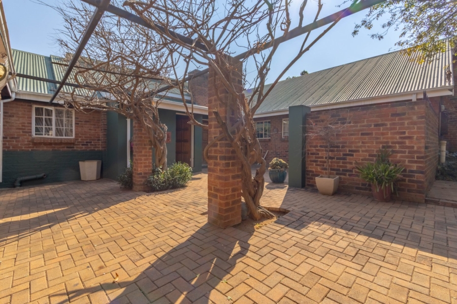 4 Bedroom Property for Sale in Norton Home Estate AH Gauteng