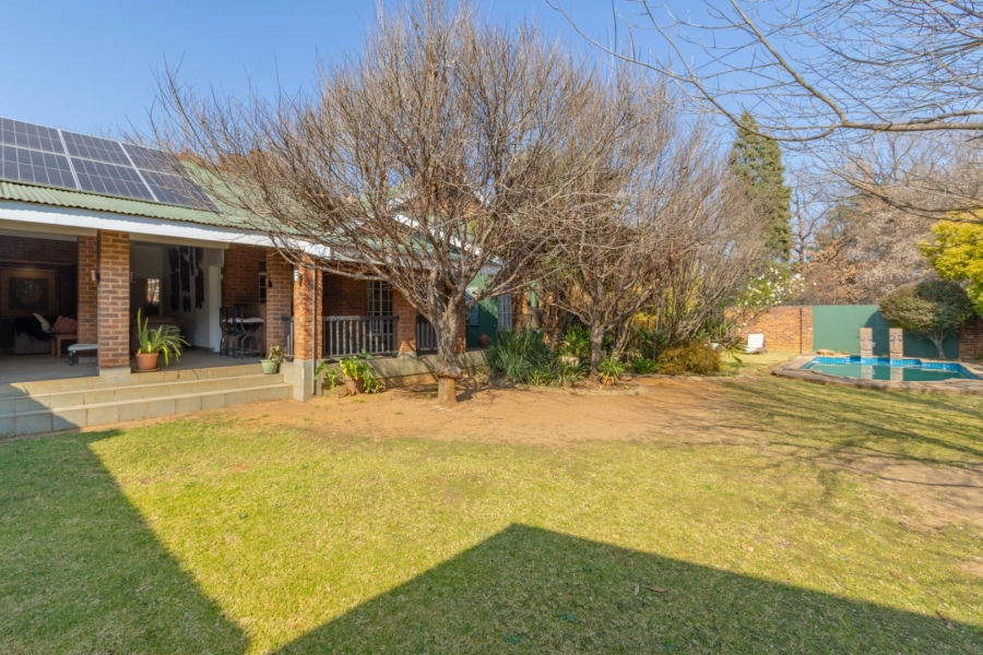 4 Bedroom Property for Sale in Norton Home Estate AH Gauteng