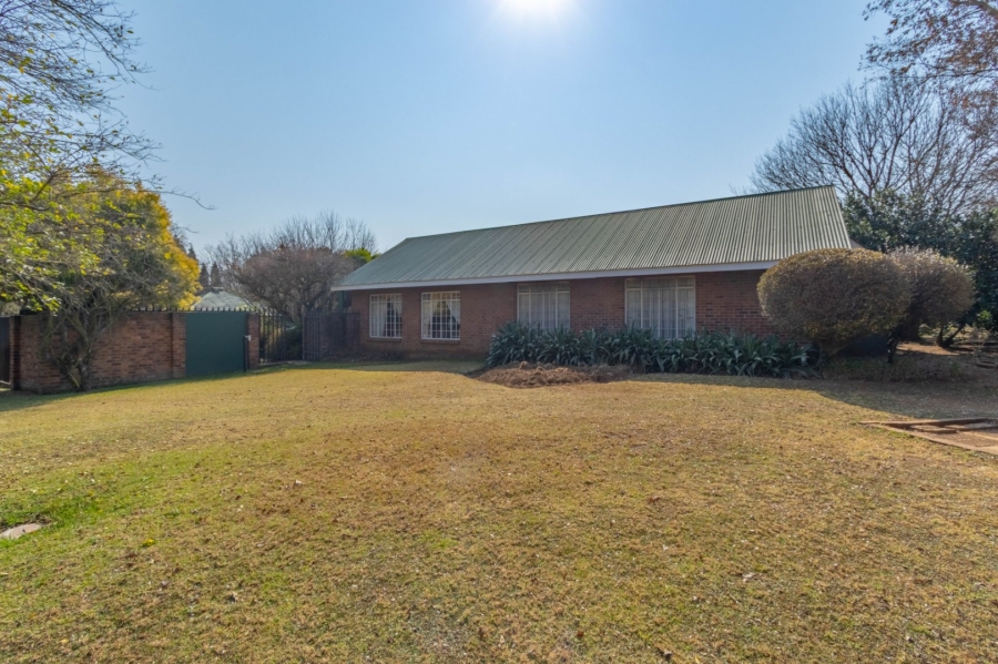 4 Bedroom Property for Sale in Norton Home Estate AH Gauteng