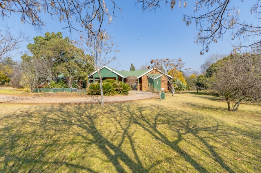 4 Bedroom Property for Sale in Norton Home Estate AH Gauteng