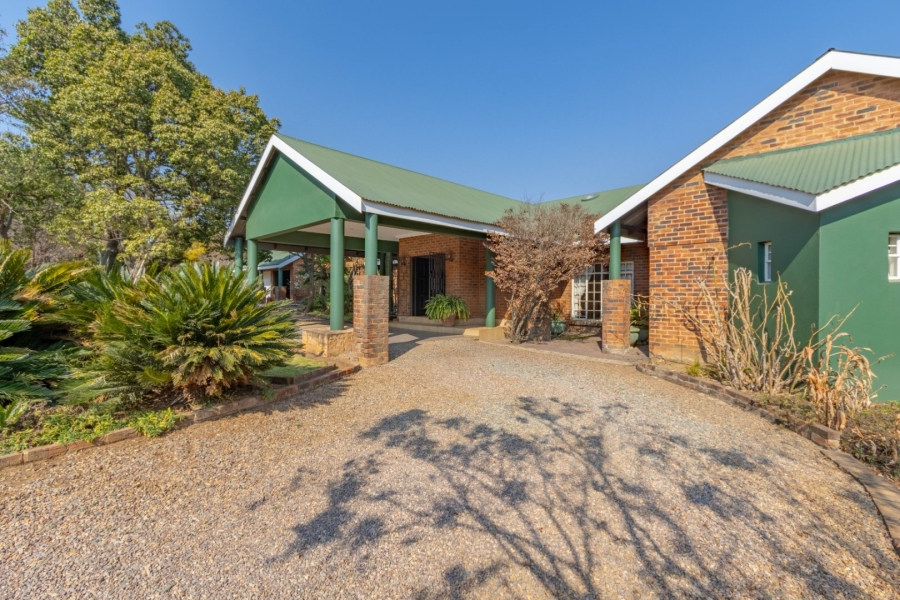 4 Bedroom Property for Sale in Norton Home Estate AH Gauteng