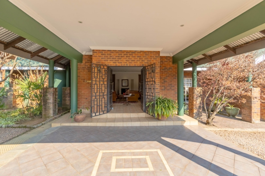 4 Bedroom Property for Sale in Norton Home Estate AH Gauteng