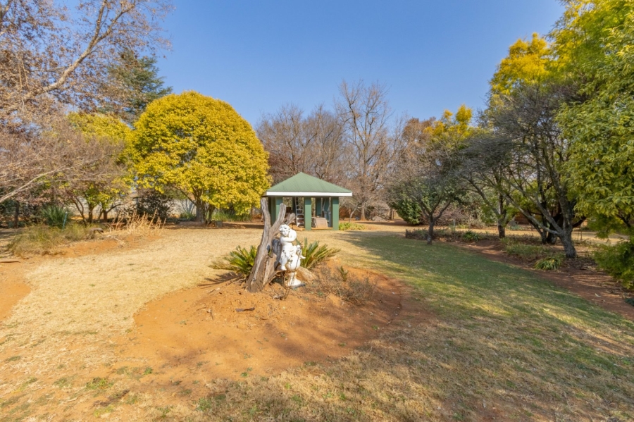 4 Bedroom Property for Sale in Norton Home Estate AH Gauteng