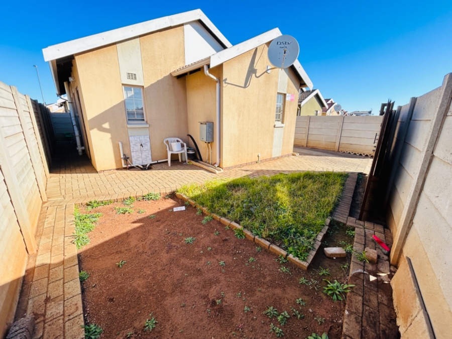 3 Bedroom Property for Sale in Sky City Gauteng