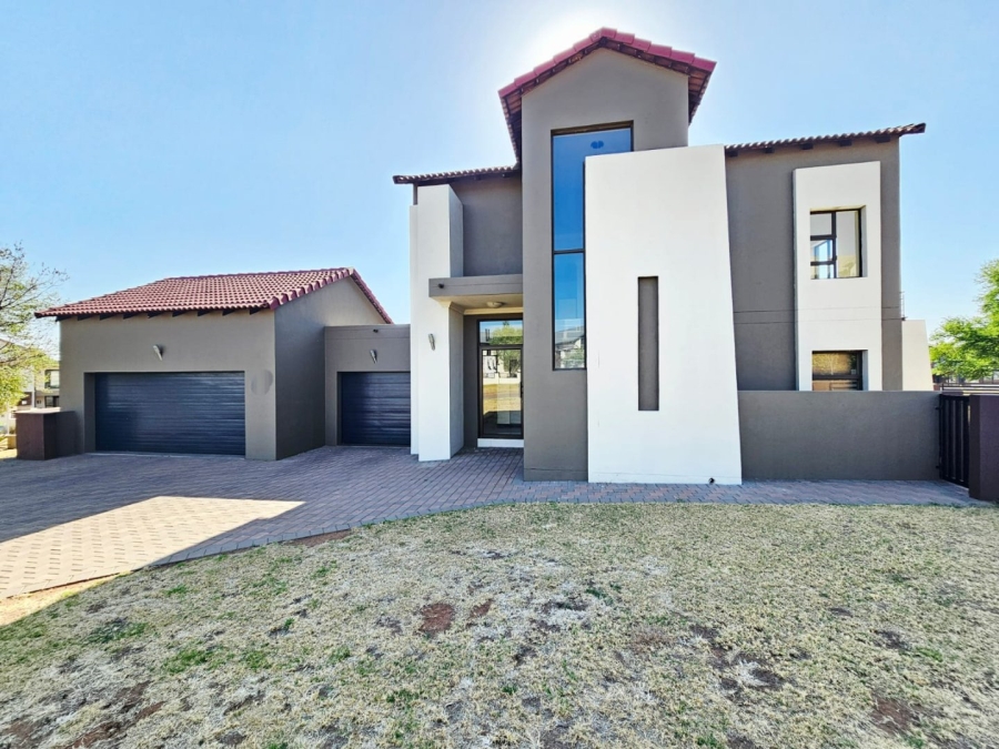 To Let 4 Bedroom Property for Rent in Copperleaf Estate Gauteng