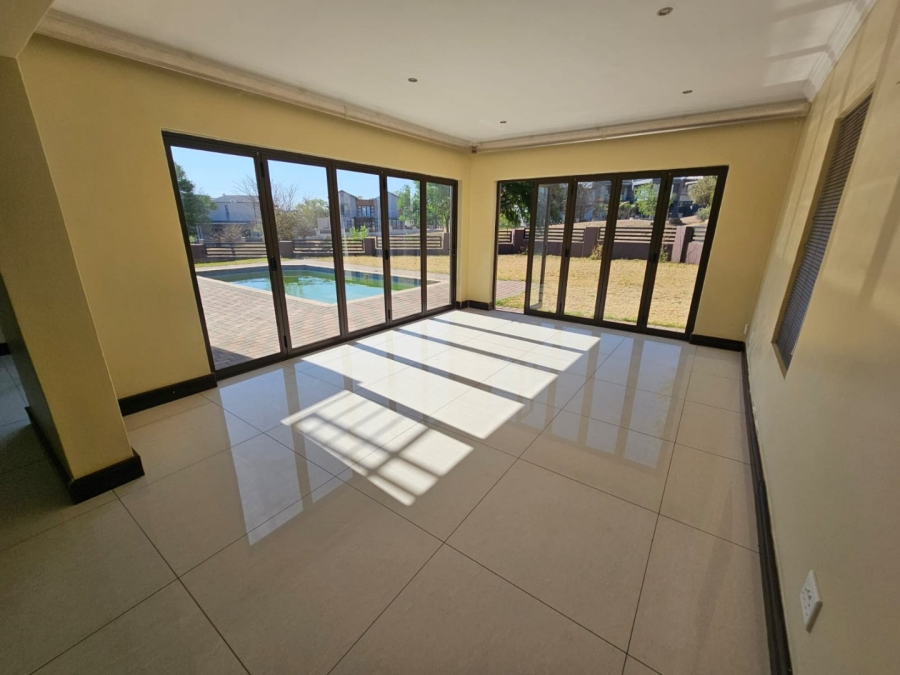 To Let 4 Bedroom Property for Rent in Copperleaf Estate Gauteng