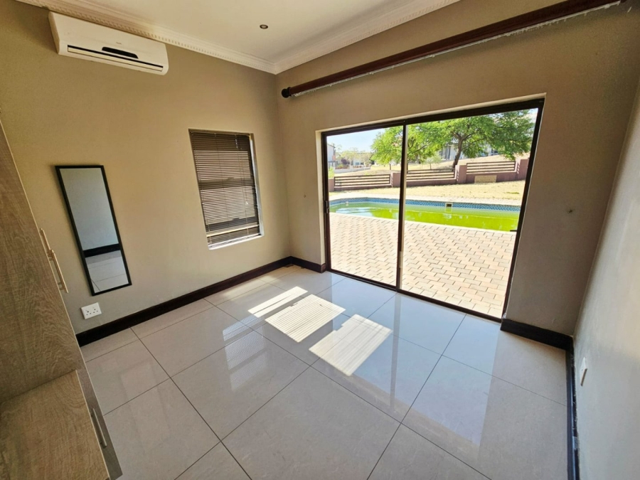 To Let 4 Bedroom Property for Rent in Copperleaf Estate Gauteng