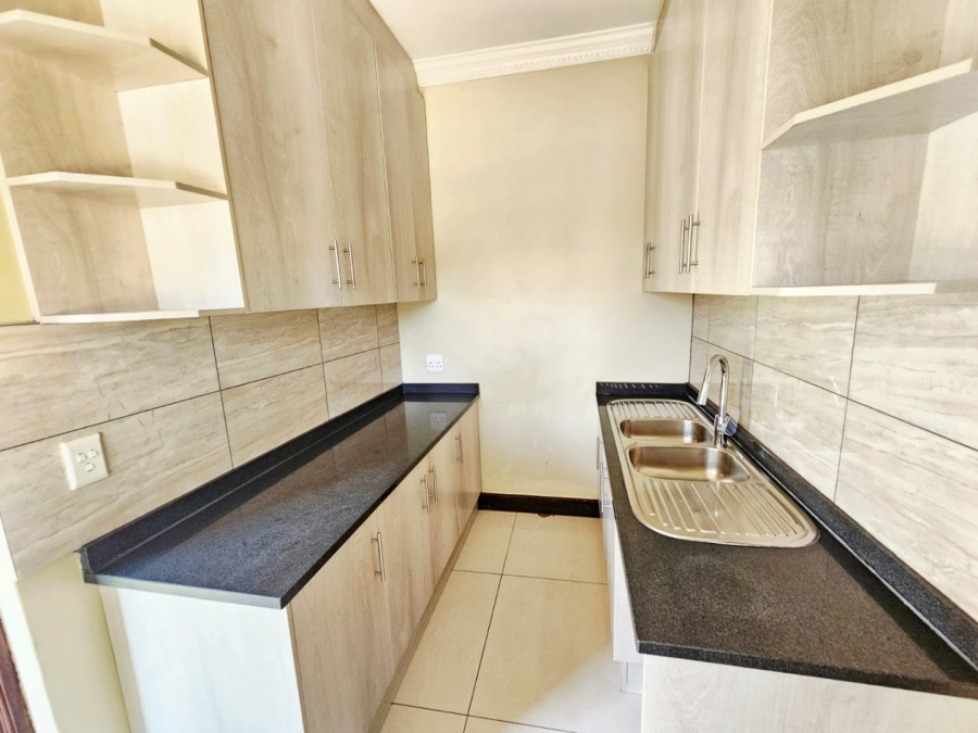 To Let 4 Bedroom Property for Rent in Copperleaf Estate Gauteng