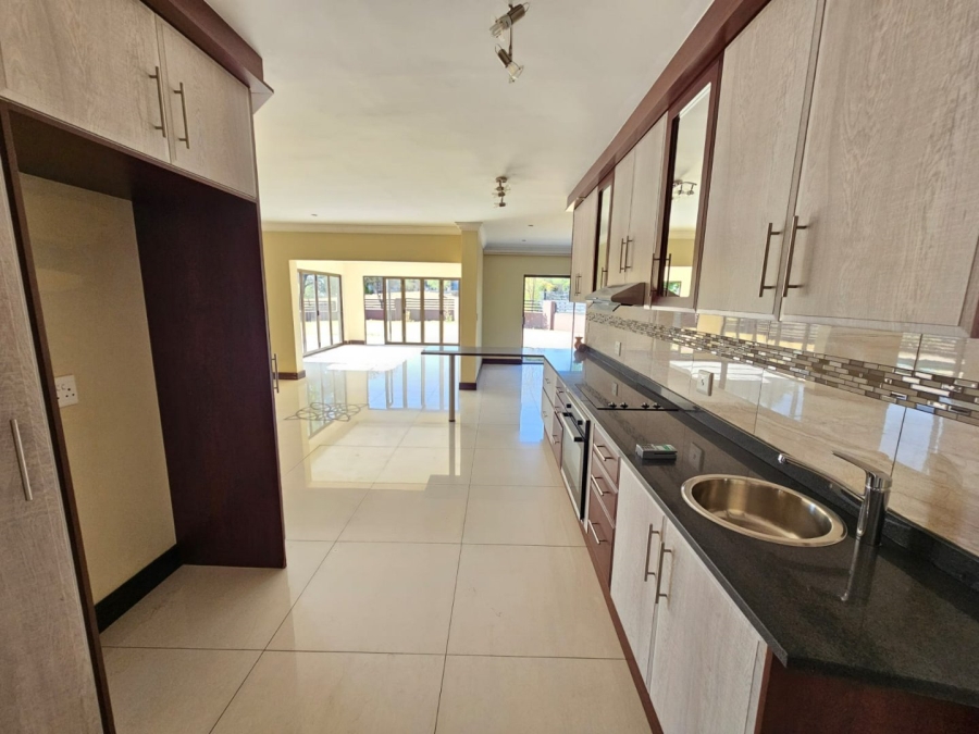 To Let 4 Bedroom Property for Rent in Copperleaf Estate Gauteng