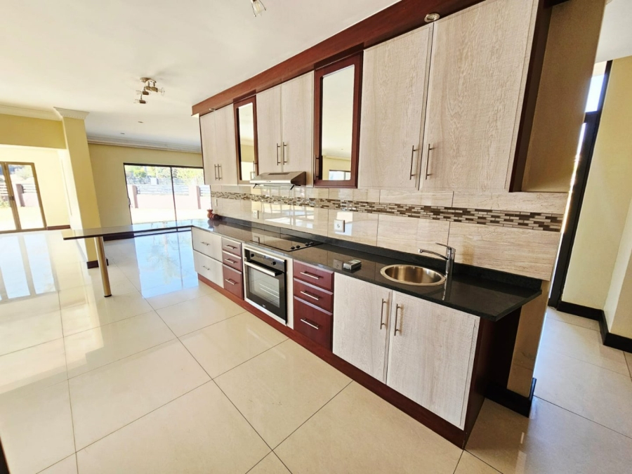 To Let 4 Bedroom Property for Rent in Copperleaf Estate Gauteng