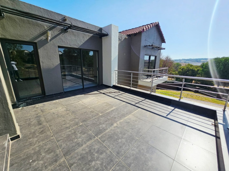 To Let 4 Bedroom Property for Rent in Copperleaf Estate Gauteng